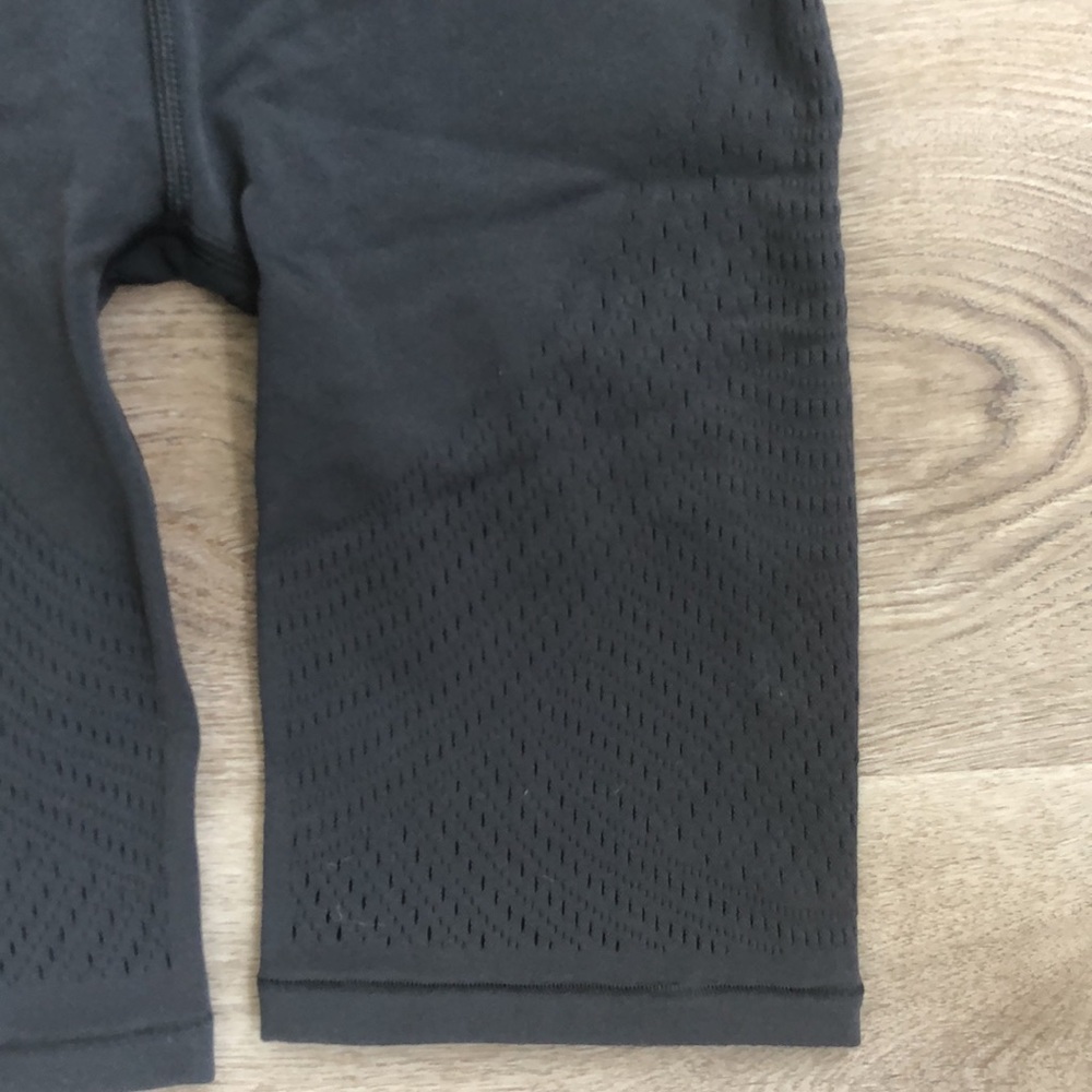 NWT Lululemon Reveal High Rise Short Digi Rain - Picture 5 of 13